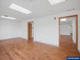 950 Uglow - Photo 12