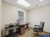 950 Uglow - Photo 32