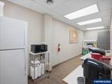 950 Uglow - Photo 37