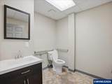 950 Uglow - Photo 40