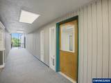 950 Uglow - Photo 7