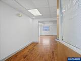 950 Uglow - Photo 8