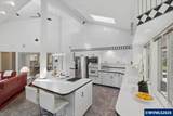 8710 Miami Av - Photo 18