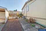 2410 Lancaster - Photo 38