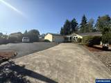 302 Needham St - Photo 2