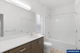 2536 Gilbert St - Photo 9