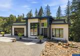 17526 Abiqua Rd - Photo 1