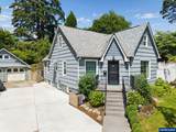 1605 Summer St - Photo 3