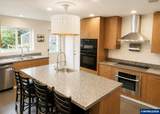 2550 Summer St - Photo 8