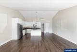 300 Santiam - Photo 12