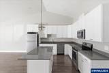 300 Santiam - Photo 14