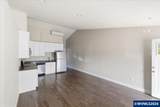 300 Santiam - Photo 17