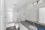 300 Santiam - Photo 26