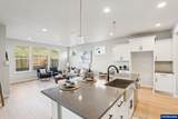 2793 Becklow Av - Photo 8