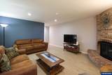 1183 Karen Wy - Photo 18