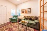 1017 Lake Dr - Photo 16