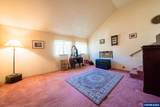 1017 Lake Dr - Photo 22