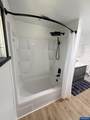 1060 Marion Av - Photo 24