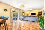 226 Breezy Wy - Photo 10