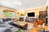 226 Breezy Wy - Photo 12