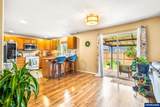 226 Breezy Wy - Photo 9