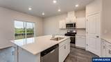435 Pietro St - Photo 13