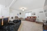 104 Essex - Photo 5