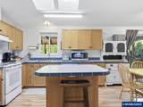 245 Cedar St - Photo 5