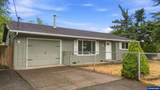 1635 Pioneer St - Photo 5