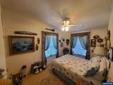 652 Royalty - Photo 10