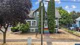 906 Maple St - Photo 2