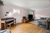 906 Maple St - Photo 6