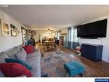 1203 Oak St - Photo 4
