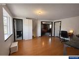 1203 Oak St - Photo 8