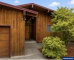 3401 Crest Dr - Photo 2