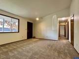 2887 Deborah Pl - Photo 4