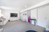 1709 Springhill Dr - Photo 22