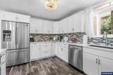 1709 Springhill Dr - Photo 7