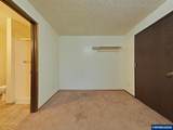 2873 Glenridge (-2875) - Photo 35