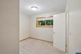 2465 Crestview Dr - Photo 10