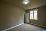 253/255 Douglas - Photo 24