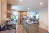 105 Columbus St - Photo 6