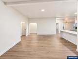 9312 Polk Av - Photo 33