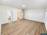 9312 Polk Av - Photo 36