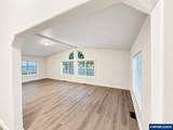 9312 Polk Av - Photo 42
