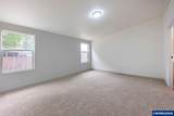 620 E St - Photo 16