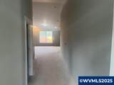 739 Jordan Elizabeth Av - Photo 2
