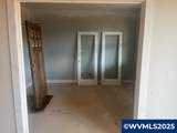 739 Jordan Elizabeth Av - Photo 6
