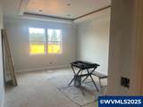 739 Jordan Elizabeth Av - Photo 8