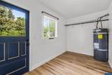 1067 Oak St - Photo 36